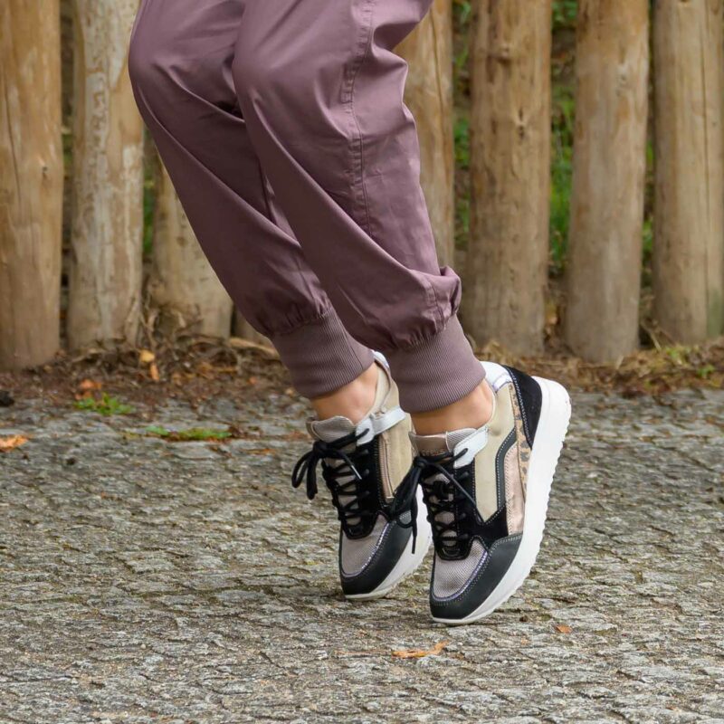 Siri Black / Beige - Image 4