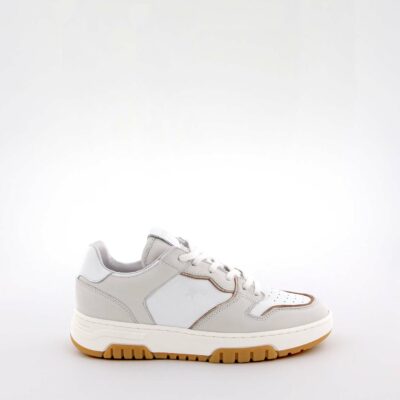 Valie White
