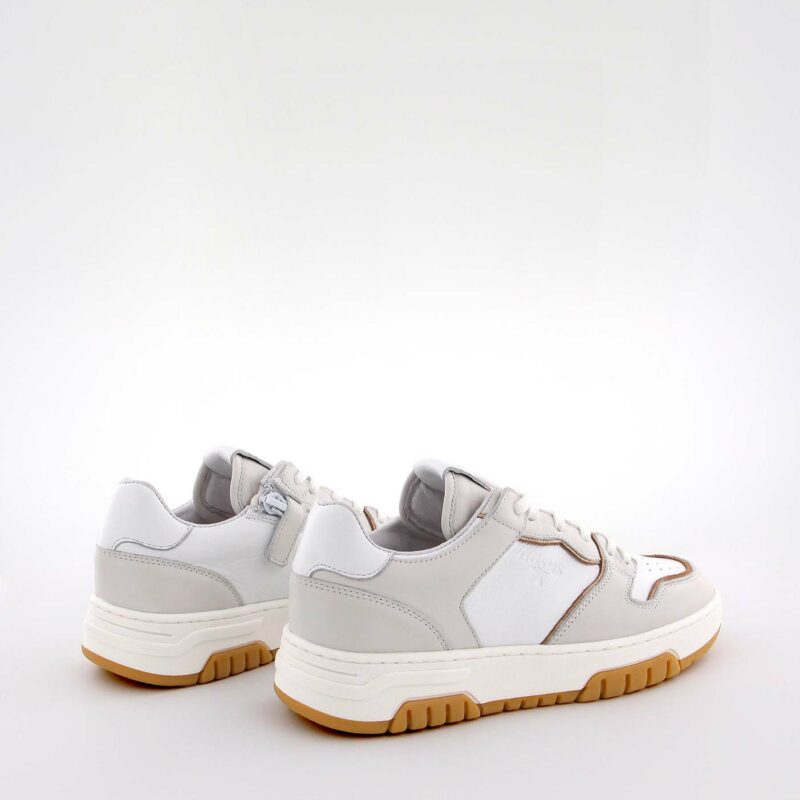 Valie White - Image 2