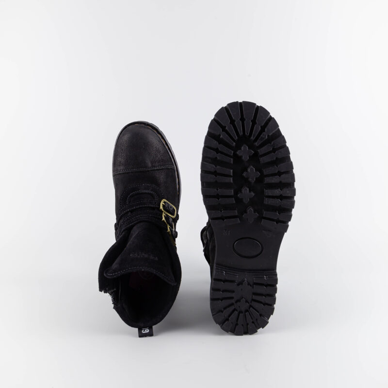 Kara Black - Image 4