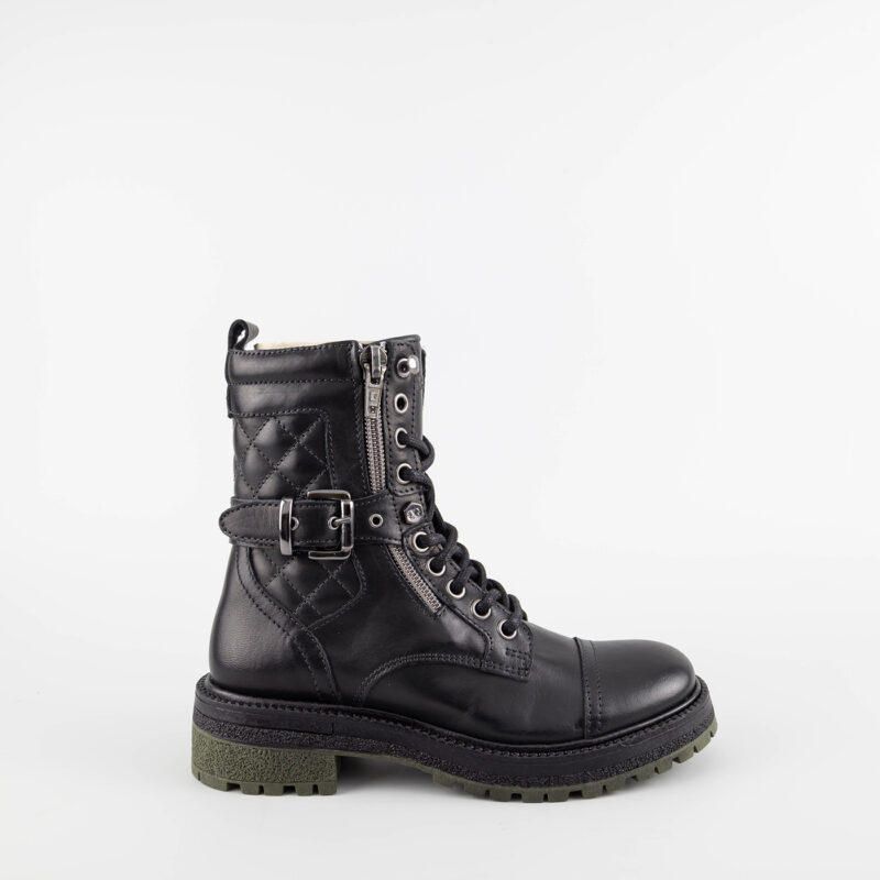 Nell Black / Gunmetal
