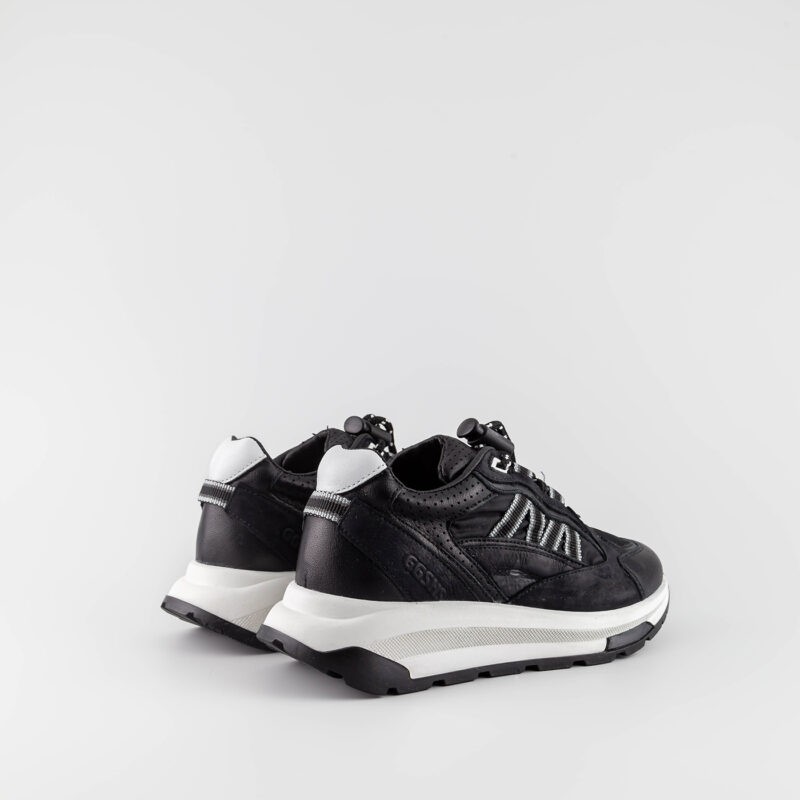 Bas Black - Image 3